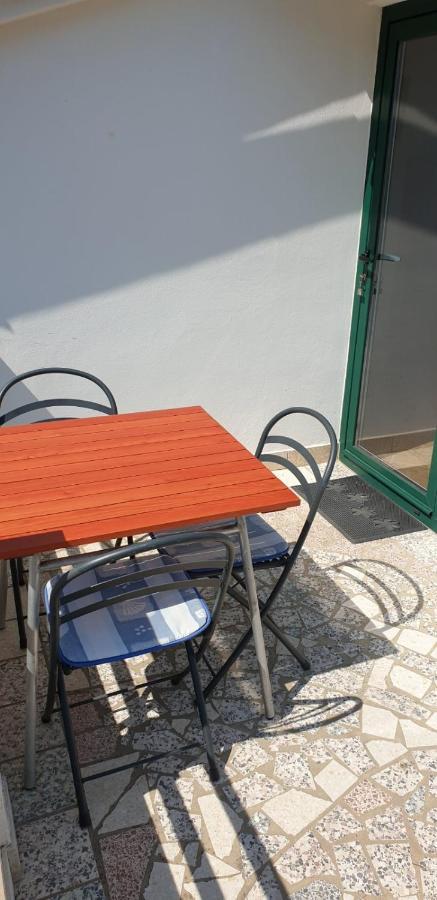 Apartment Roglic Раб Екстериор снимка
