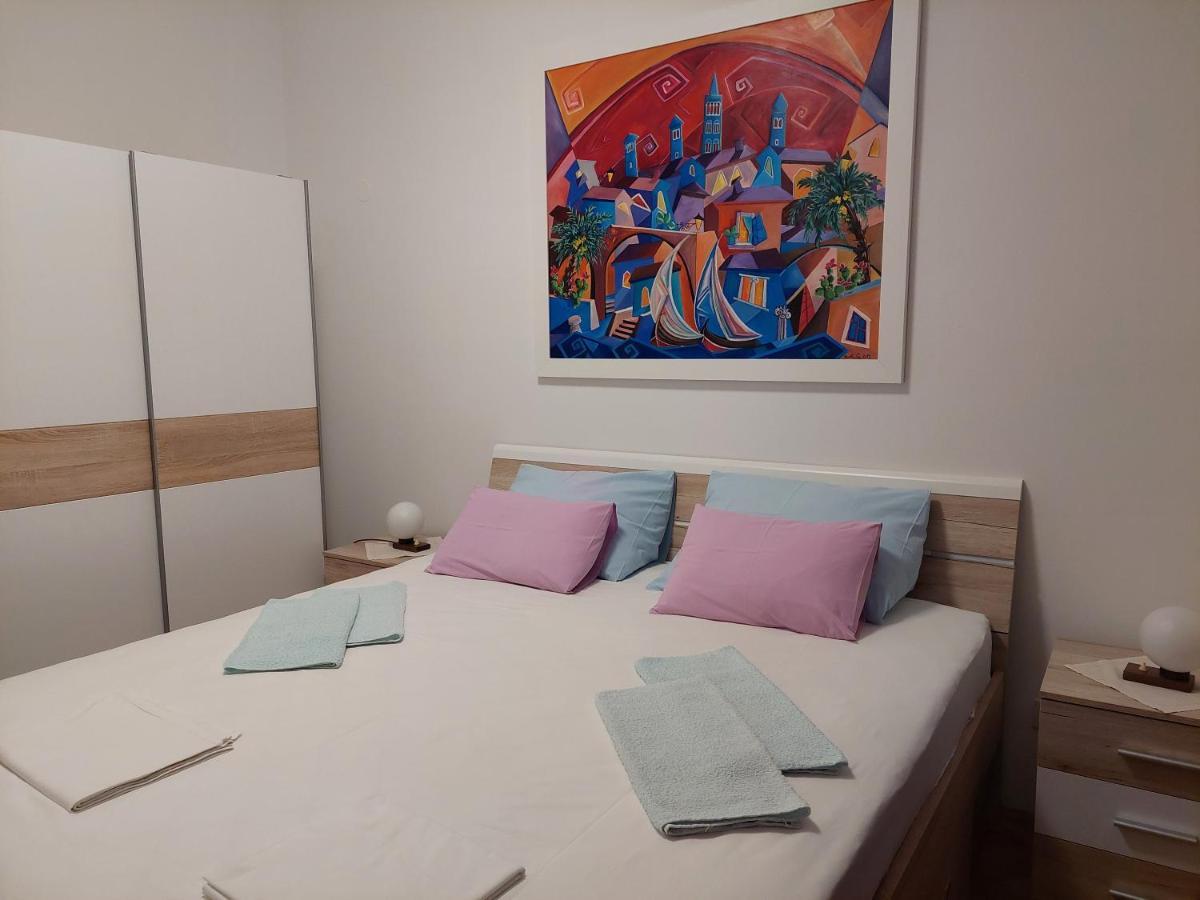 Apartment Roglic Раб Екстериор снимка