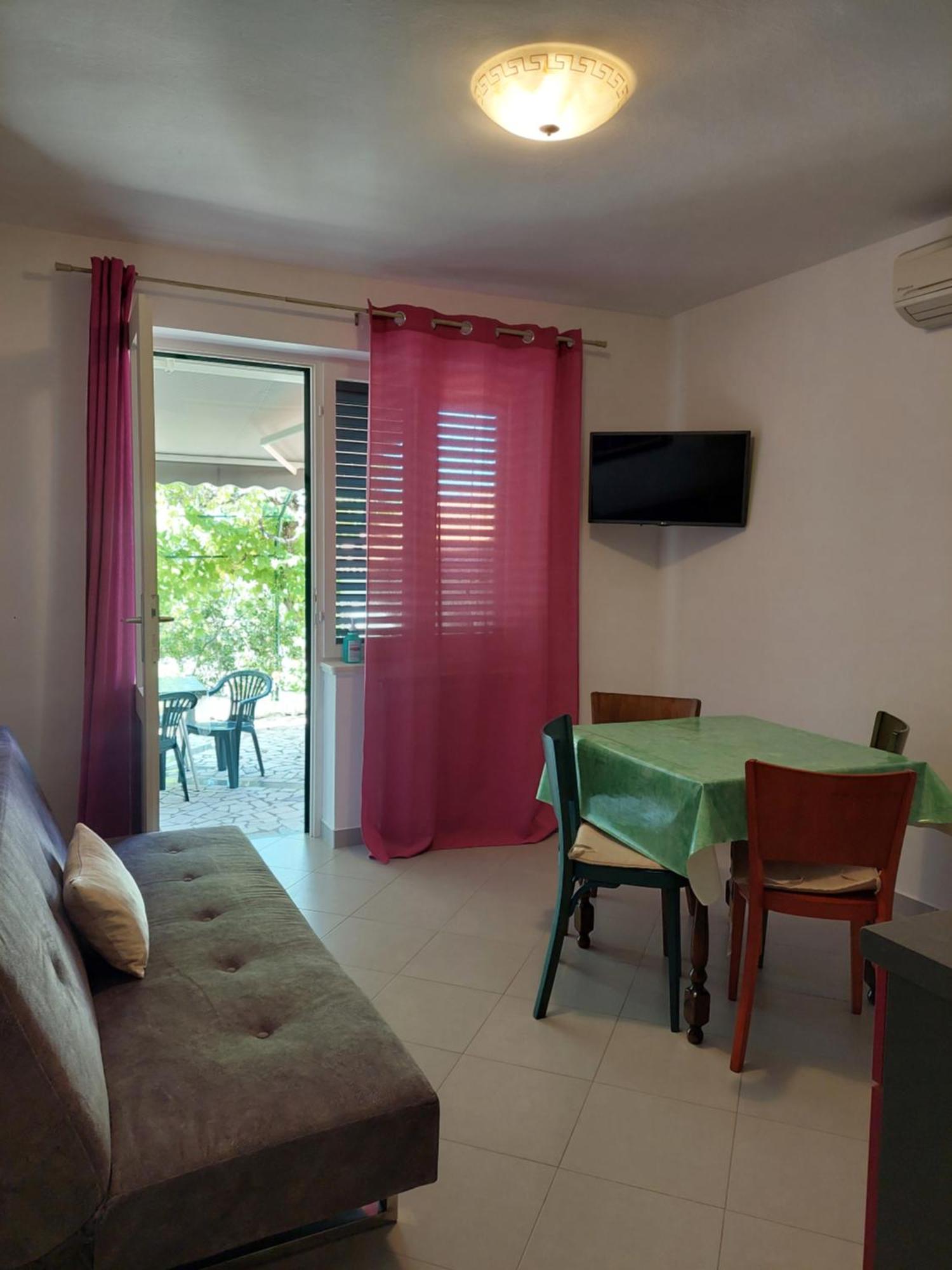 Apartment Roglic Раб Екстериор снимка
