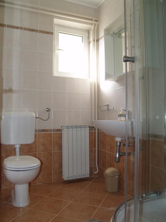 Apartment Roglic Раб Екстериор снимка
